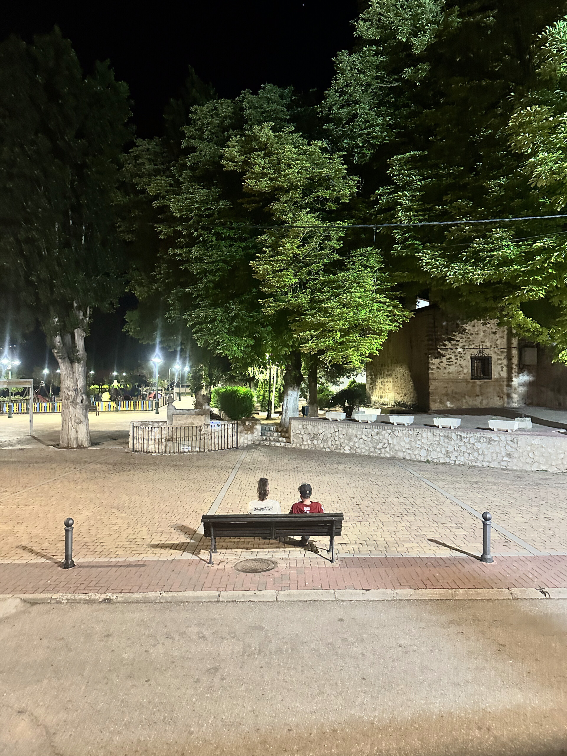 Avond op het dorpsplein
